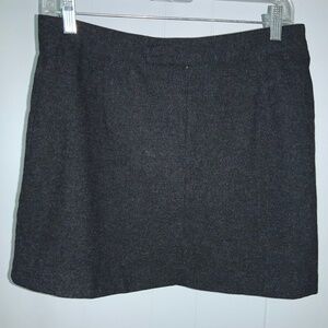 American Eagle gray wool blend mini skirt Sz 6 front zip stretch